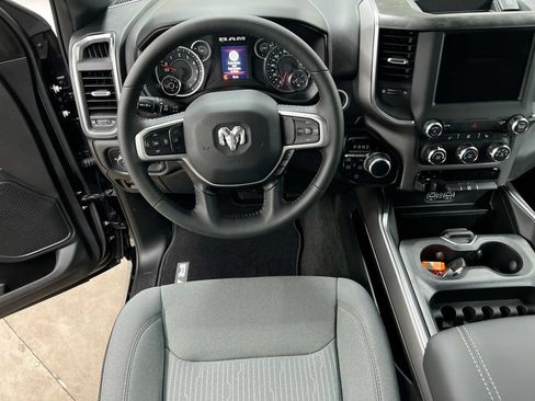 Used 2024 RAM 1500 Big Horn AWD/4WD image 19