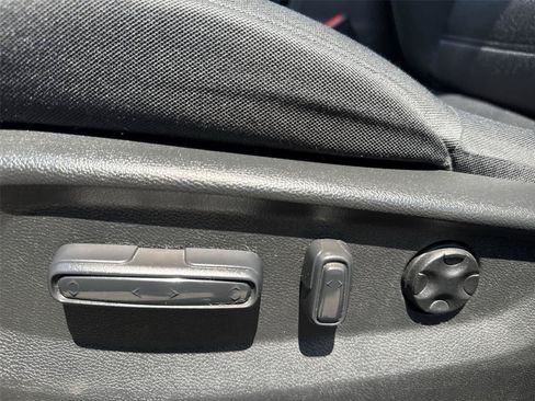 Used 2019 Honda CR-V EX image 12