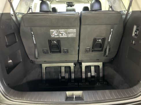 Used 2026 Kia Carnival SX FWD image 12