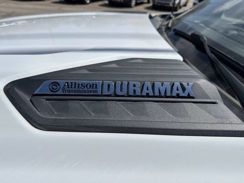 Used 2020 Chevrolet Silverado 2500 LT w/ Convenience Package image 9