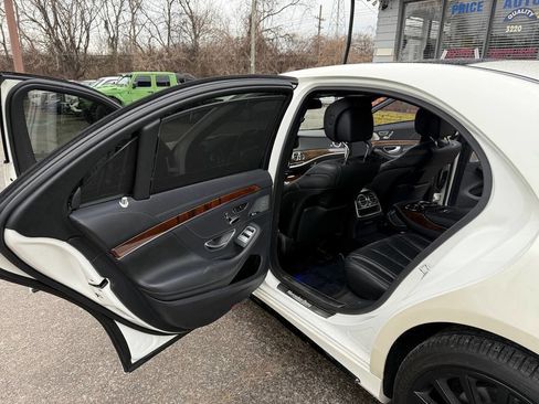 Used 2015 Mercedes-Benz S 550 Sedan image 11