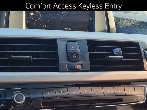 Used 2016 BMW 320i Sedan image 23