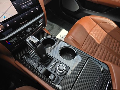 Used 2023 Maserati Quattroporte Trofeo RWD image 53