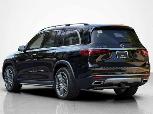 New 2026 Mercedes-Benz GLS 450 4MATIC image 3