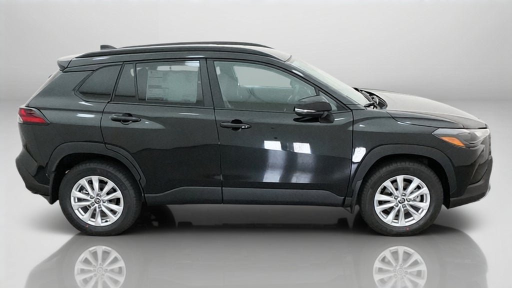 New 2026 Toyota Corolla Cross LE FWD image 11
