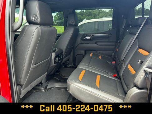 Used 2025 GMC Sierra 1500 AT4 w/ AT4 Premium Package AWD/4WD image 9