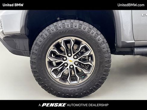 Used 2022 Chevrolet Colorado ZR2 image 2