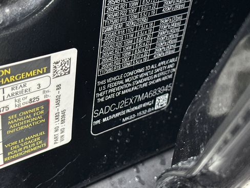 Used 2021 Jaguar F-PACE S image 38