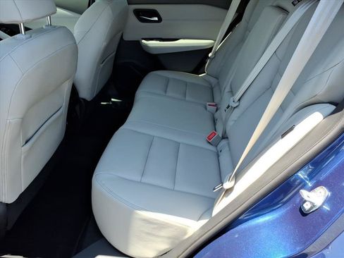 Used 2022 Nissan Rogue SL w/ SL Premium Package FWD image 13