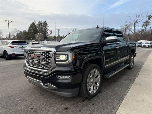 Used 2018 GMC Sierra 1500 Denali w/ Denali Ultimate Package image 3