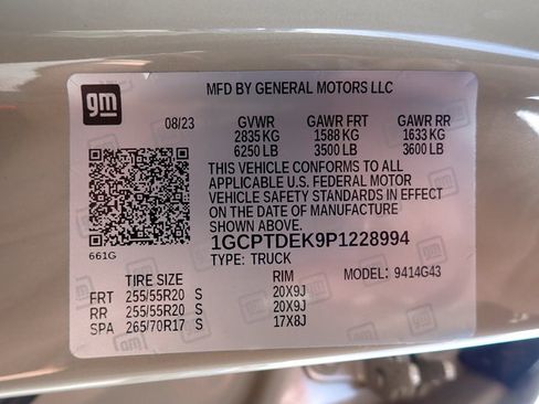 Used 2023 Chevrolet Colorado Z71 w/ Z71 Convenience Package 2 AWD/4WD image 22