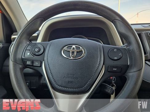 Used 2015 Toyota RAV4 LE FWD image 12