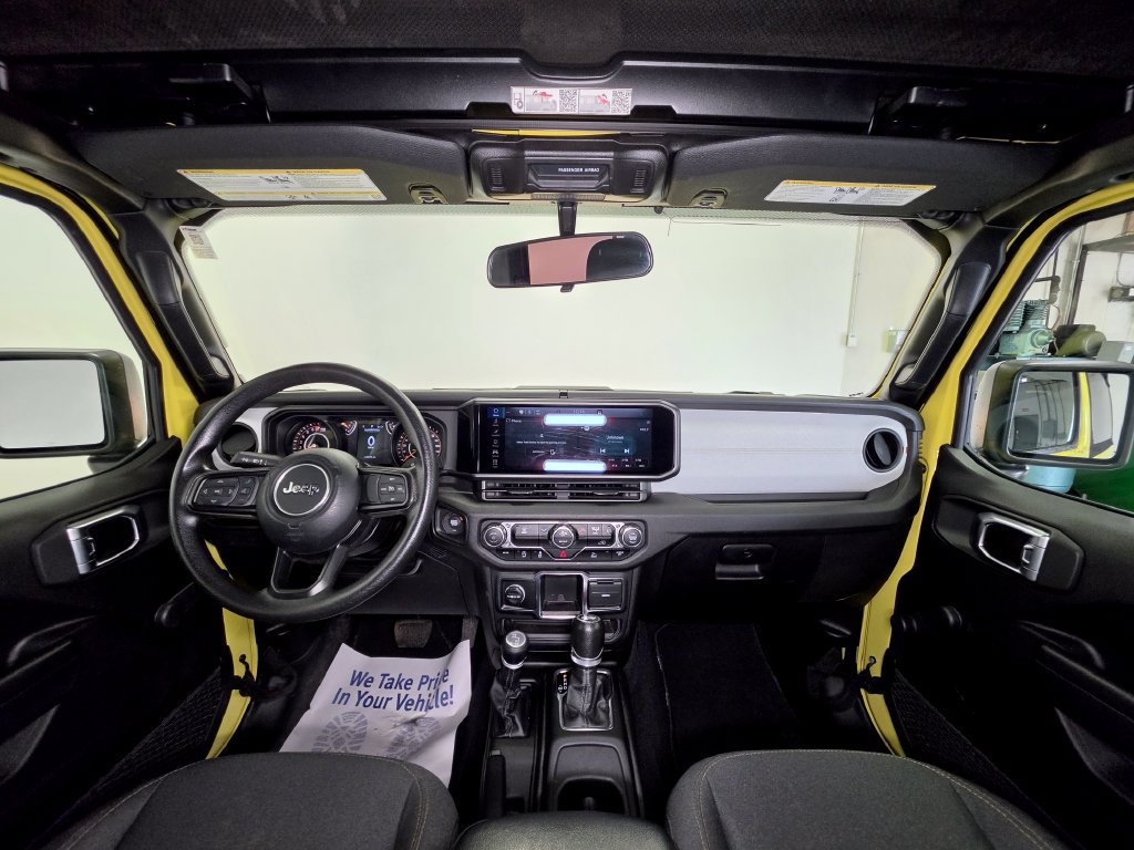 Used 2024 Jeep Wrangler Sport AWD/4WD image 9