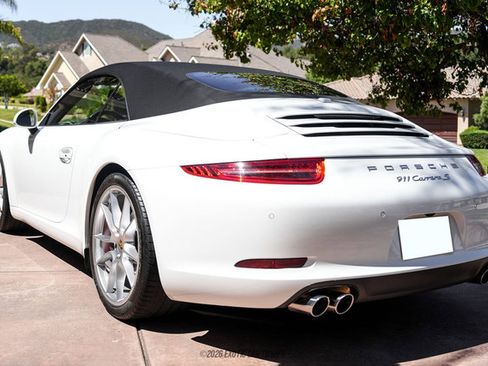 Used 2015 Porsche 911 Carrera S RWD image 19