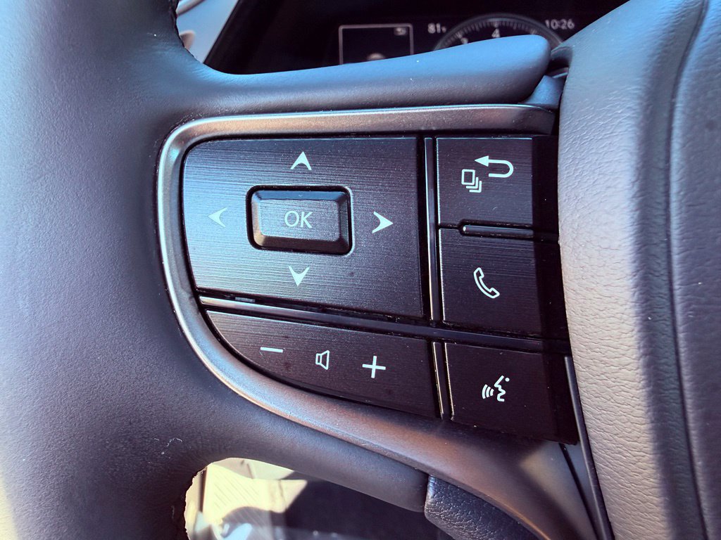 Certified 2022 Lexus ES 350 Ultra Luxury w/ Accessory Package FWD image 24