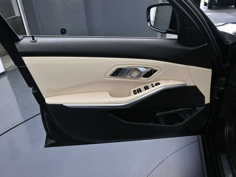 Used 2020 BMW 330i Sedan RWD image 13