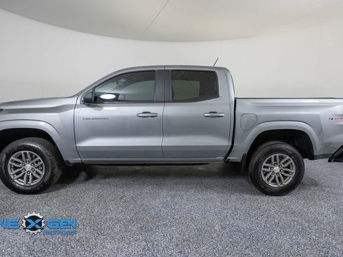 Used 2023 Chevrolet Colorado LT w/ LT Convenience Package AWD/4WD image 4