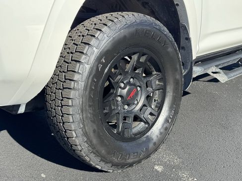 Used 2021 Toyota 4Runner Venture image 31