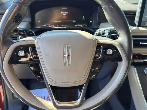 Used 2020 Lincoln Aviator Reserve w/ Equipment Group 202A image 12
