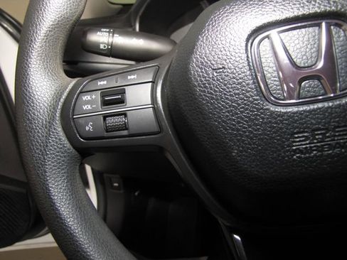 Certified 2025 Honda Accord LX image 5