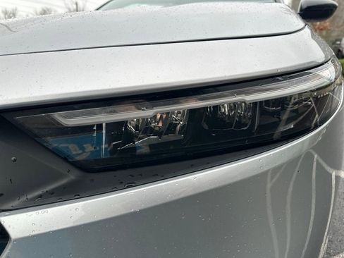 Used 2023 Honda Accord Sport image 9