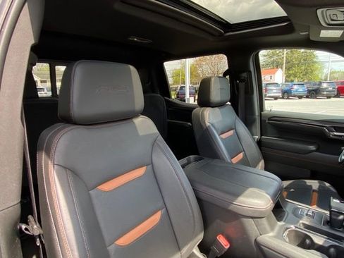 Used 2023 GMC Sierra 1500 AT4 w/ AT4 Preferred Package AWD/4WD image 21