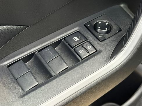 Used 2020 Toyota RAV4 XLE w/ Convenience Package AWD/4WD image 23
