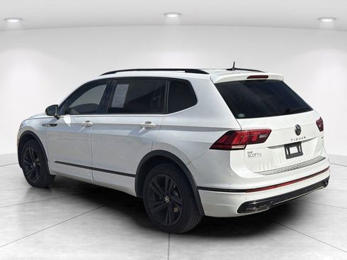 Used 2024 Volkswagen Tiguan SE R-Line AWD/4WD image 6