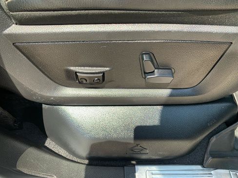 Used 2020 RAM 3500 Laramie AWD/4WD image 15