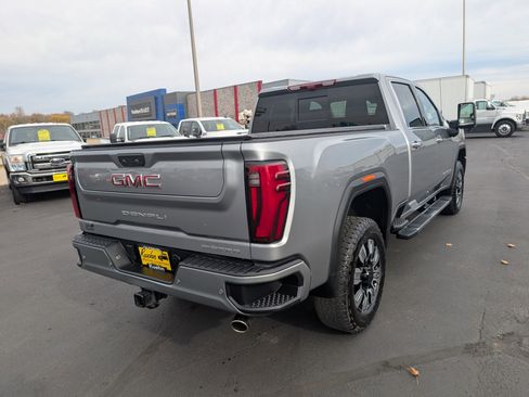 Used 2025 GMC Sierra 2500 Denali w/ Denali Reserve Package image 8