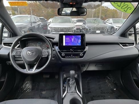 Used 2023 Toyota Corolla SE image 11