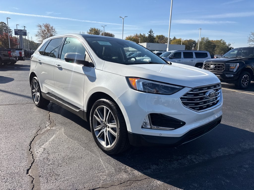 Used 2024 Ford Edge Titanium w/ Equipment Group 301A AWD/4WD image 4