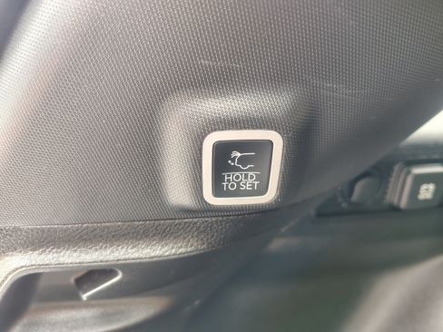 Certified 2024 Jeep Grand Cherokee Altitude AWD/4WD image 14