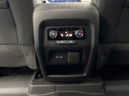 New 2026 Chevrolet Traverse LT FWD image 26
