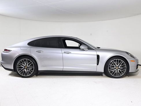 Certified 2021 Porsche Panamera image 8