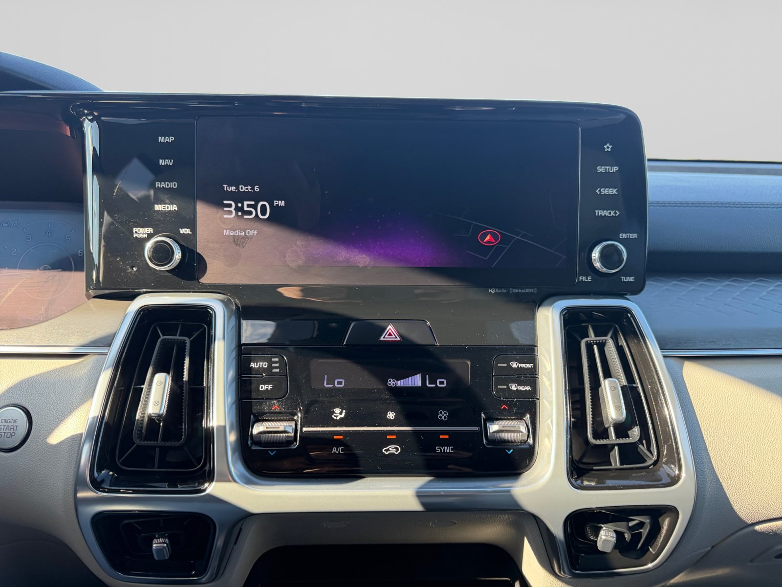 Used 2023 Kia Sorento SX FWD image 21