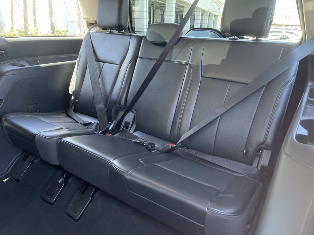 Used 2024 Ford Expedition XLT AWD/4WD image 14