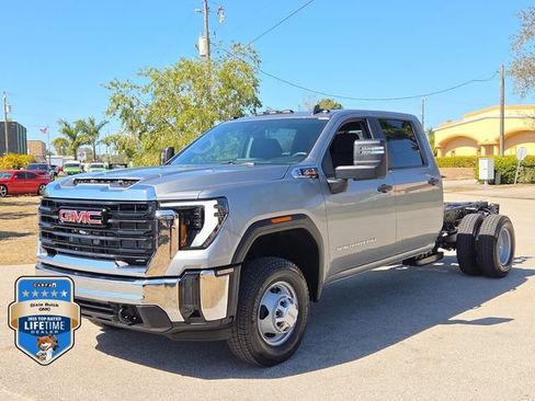 New 2026 GMC Sierra 3500 Pro w/ Convenience Package AWD/4WD image 2
