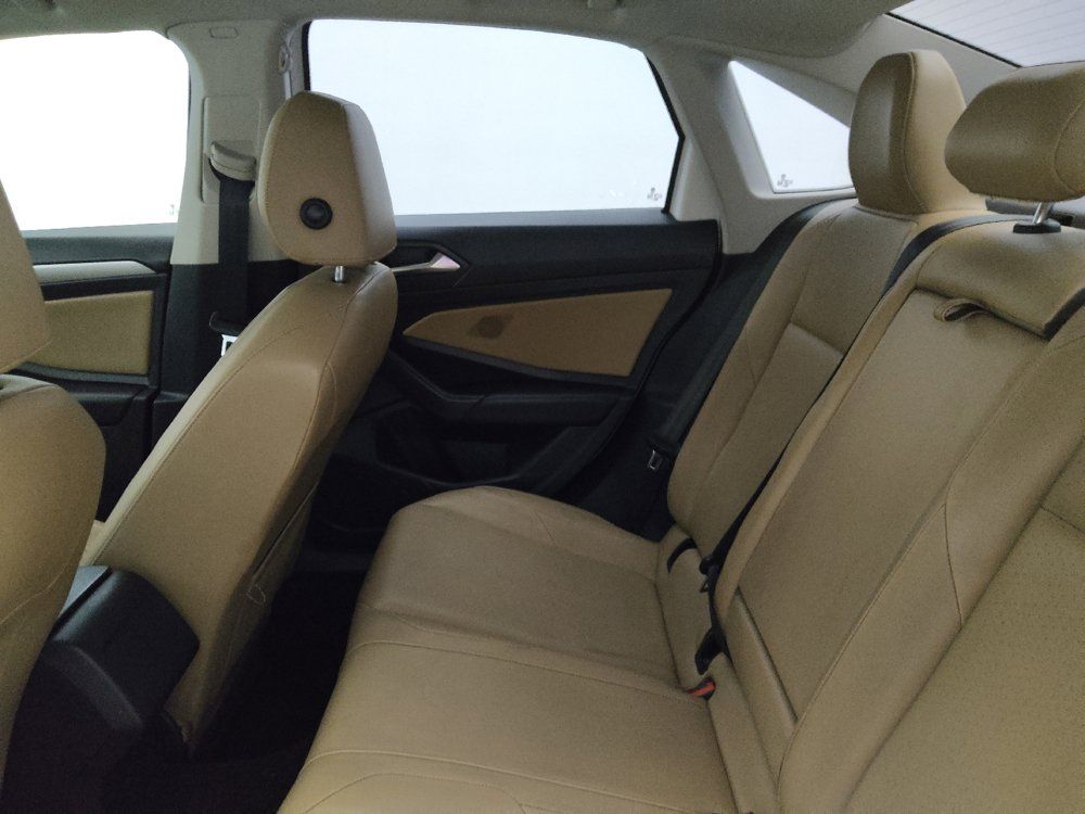 Used 2019 Volkswagen Jetta SE FWD image 18