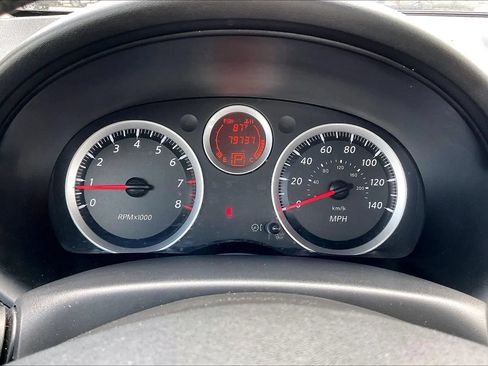 Used 2012 Nissan Sentra 2.0 SR w/ Special Edition Pkg FWD image 18