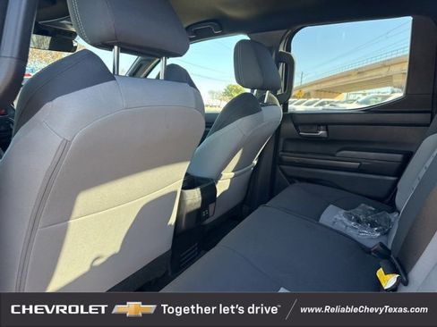 Used 2025 Toyota Tacoma SR5 image 8