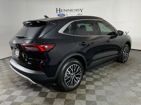 Used 2025 Ford Escape SE image 8