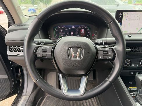Used 2024 Honda Accord Touring image 13