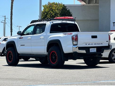 Used 2023 Toyota Tacoma TRD Off-Road w/ Black Out Package (TMS) AWD/4WD image 3