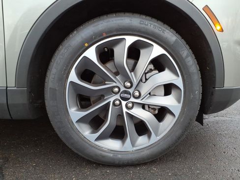 Certified 2023 Lincoln Nautilus Reserve image 9