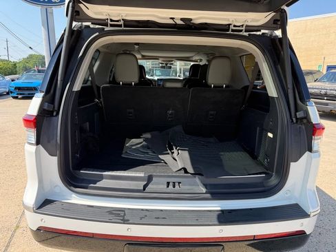 Used 2022 Lincoln Navigator L Black Label AWD/4WD image 9