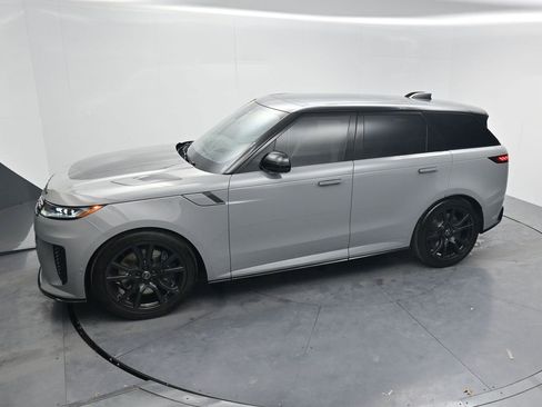 Used 2025 Land Rover Range Rover Sport SV Edition Two image 68