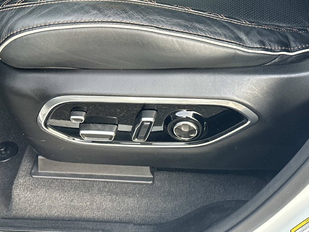 Used 2022 Jeep Grand Cherokee Summit AWD/4WD image 19