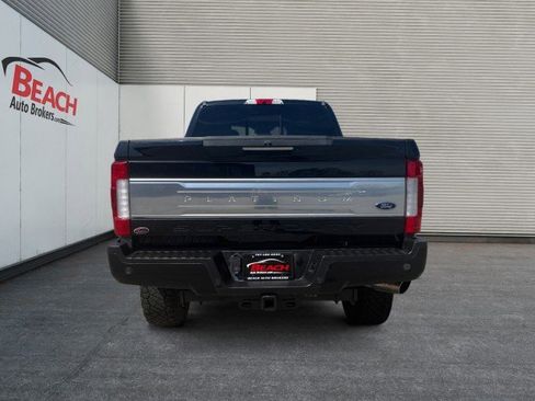 Used 2019 Ford F250 Platinum w/ Platinum Ultimate Package image 15