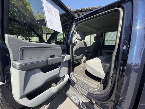 Used 2023 Ford F150 Lightning XLT AWD/4WD image 19